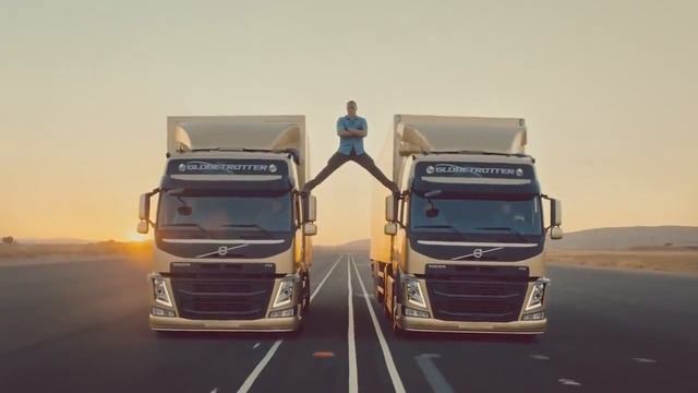 Жан Клод Ван Дамм реклама Volvo Trucks | Шпагат в движении! смотреть онлайн