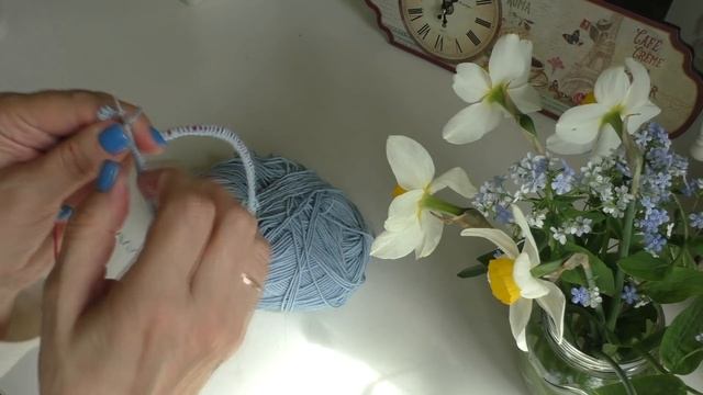 УРОК 8. КАК ЗАМКНУТЬ ВЯЗАНИЕ В КРУГ смотреть онлайн