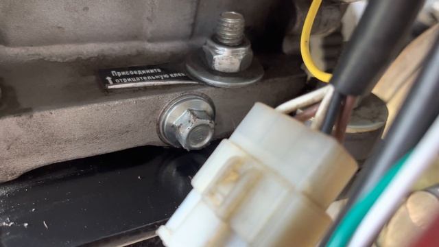 КАК ЗАМЕНИТЬ МАСЛО В ДВИГАТЕЛЕ LIFAN! КАКОЕ МАСЛО ЛИТЬ В ДВИГАТЕЛЬ БОЛОТОХОДА! смотреть онлайн