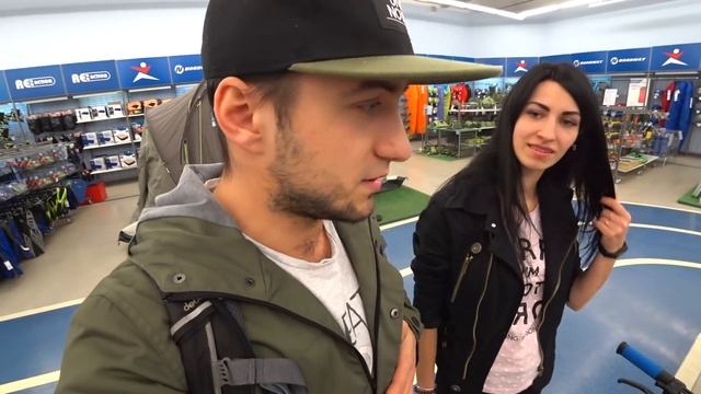 ВЛОГ: У ОЛИ Ж*ПА В КРАСКЕ, сели на окрашенную скамейку смотреть онлайн