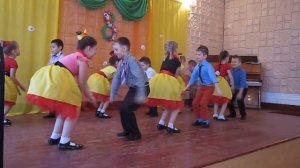 Выступление 1-классников 04 03 16. Танец Рок-н-ролл