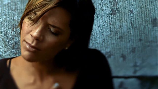 [4K] Victoria Beckham - A Mind Of Its Own (Official Video) смотреть онлайн
