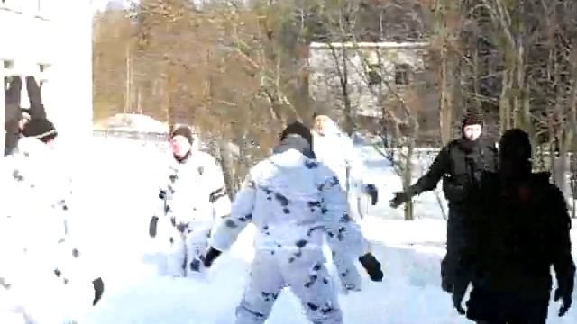 Синхронные хлопки MVI_1208_mpeg4.mp4 смотреть онлайн