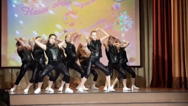 Классный танец студии Конфетти смотреть онлайн