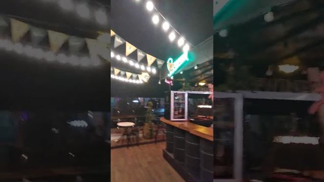 Декор бара. Кавази-неон. Флажки и гирлянды. смотреть онлайн