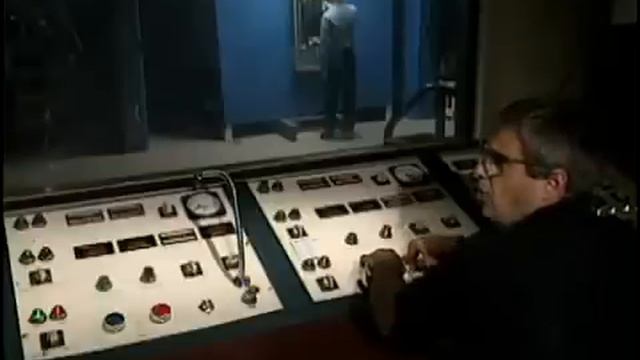 Electrical Arc Flash Demonstration смотреть онлайн