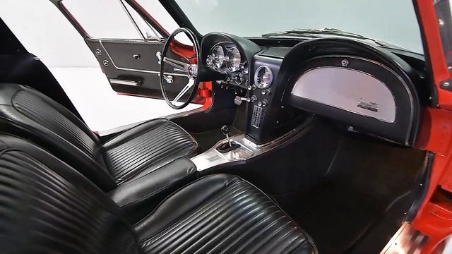 1963 Chevrolet Corvette Stingray смотреть онлайн