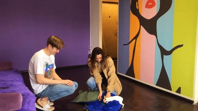 НЕОЖИДАННО ПОДАРИЛ СОБАКУ ДЕВУШКЕ! ШОК смотреть онлайн