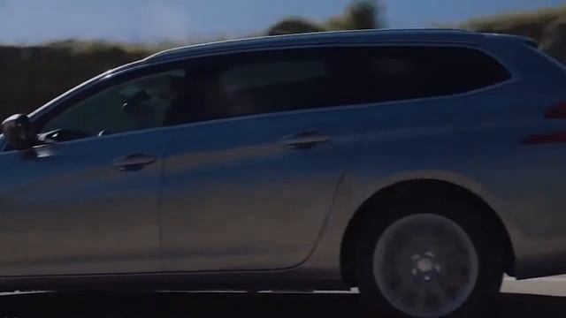 2019 Ford Focus Wagon vs 2019 Peugeot 308 SW смотреть онлайн
