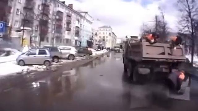 Ремонт дорог в России и Германии смотреть онлайн