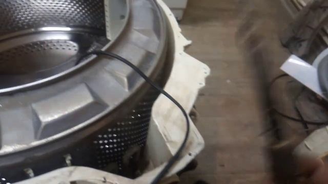 Замена верхнего полубака стиральной машины Hotpoint ariston. ЧАСТЬ 2. смотреть онлайн