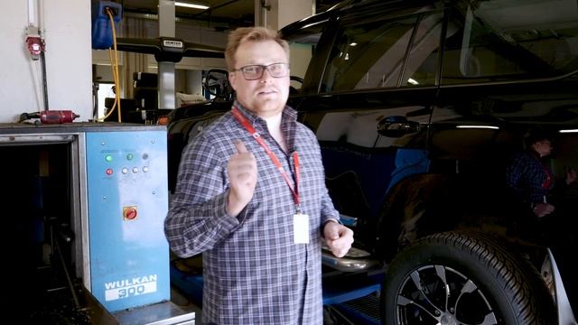 У нас в гостях: блогер Александр Кондрашов. Кованые диски на Land Cruiser. Нештатные гайки. Часть 1 смотреть онлайн