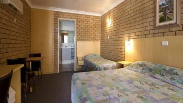 Туризм, Австралия, Квинсленд, Тувумба - Sunray Motor Inn смотреть онлайн