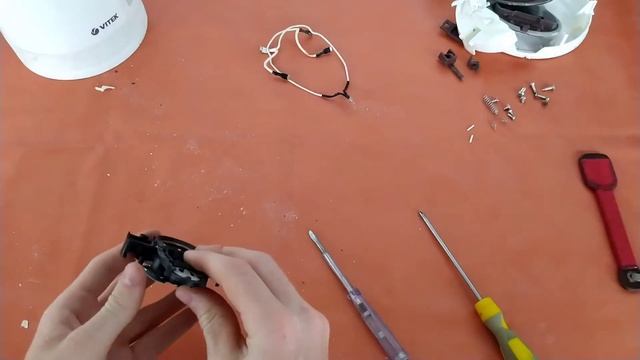 РАЗБОР ЧАЙНИКА VITEK. Тут есть серебро? Стоит ли вообще заморачиваться? смотреть онлайн