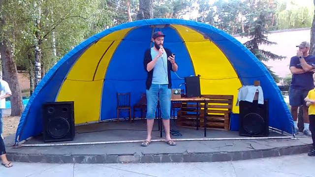 Вірш Володимира Сосюри на шоу талантів в Amerikraine-2017 смотреть онлайн