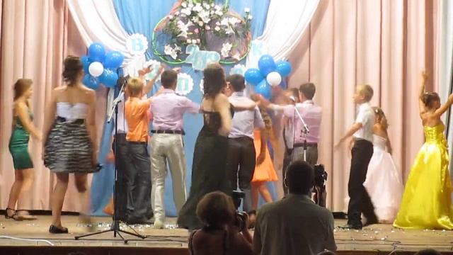 Выпускной вальс (2013) 9 класс. Кучеренко Таня смотреть онлайн