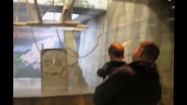 Дети и звери имеют одинаковый уровень развития Прикольные моменты в зоопарке! смотреть онлайн