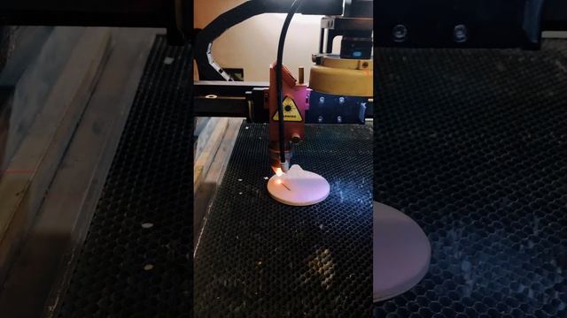 DIY Новогодняя игрушка на елку из дерева своими руками | БАЗ смотреть онлайн