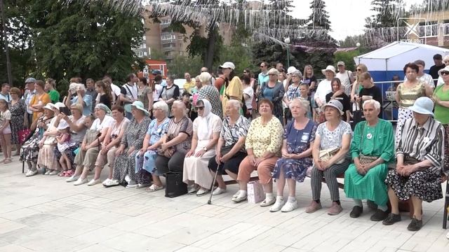 «Космический» город Белоозёрский отметил свой день рождения яркой программой и незабываемым салютом смотреть онлайн