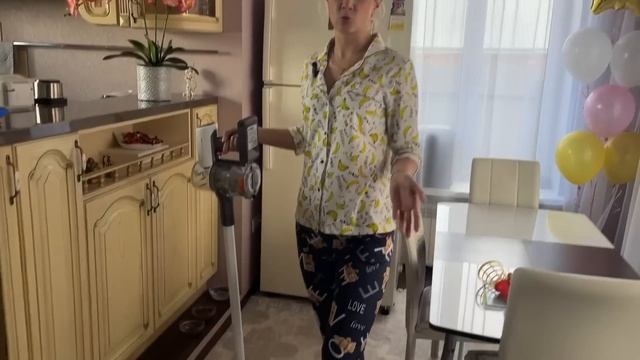 326/Переезд в Россию. Аллергия, вся чешусь, ОН виноват ! Без него не могла, уборка! Redroad V 17.