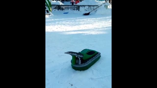 Самодельная радиоуправляемая модель СВП. Homemade radio-controlled model Hovercraft. смотреть онлайн
