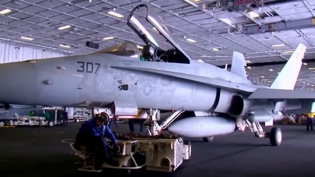 Why Do US Aircraft Carriers Have NO DOORS in Hangar Bay? смотреть онлайн