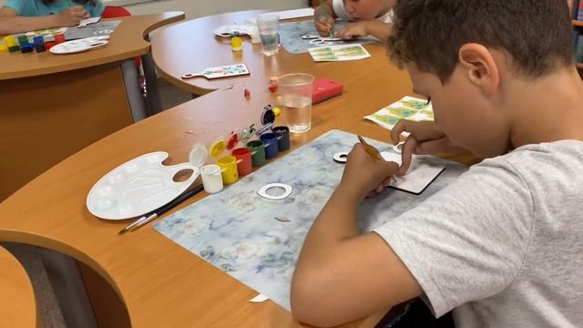 Мастер-класс по знакомству с одним из знаменитых видов народного промысла – городецкой росписью смотреть онлайн
