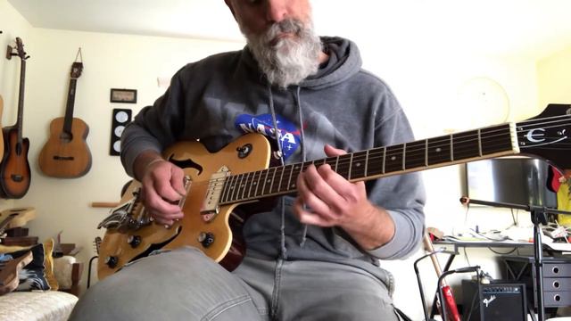Noodling around on my new used Epiphone Wildkat смотреть онлайн