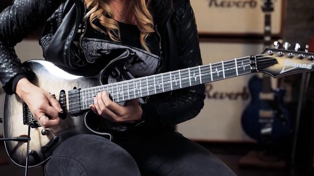 Nita Strauss' Ibanez JIVA10 Signature Guitar & Her New Record "Controlled Chaos" | Reverb Interview смотреть онлайн