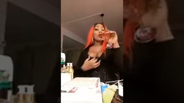 Aya Robert est en direct: humm emma concubine du joueur traoré rasack qui a été exposé pas sa mére смотреть онлайн