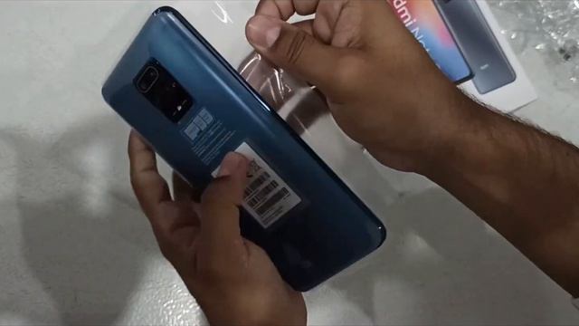 Xiaomi Redmi note9s Unboxing & First Looks! смотреть онлайн