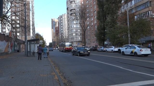 Красивый ростовский трамвай ТАТРА. 829-й бортовой , 10-ка. 02.11.23г смотреть онлайн