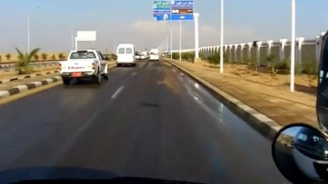 ШАРМ ЭЛЬ ШЕЙХ.ДОРОГА ПОСЛЕ ЛИВНЯ.AVI смотреть онлайн