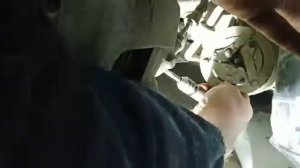 Как легко снять прижимную пластину с муфты кондиционера ford focus 3 для замены подшипника.