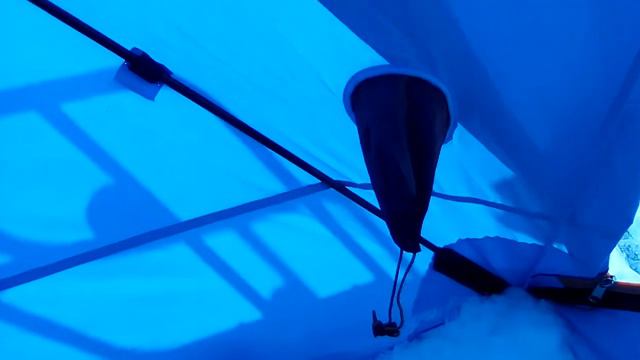 Обзор зимней палатки Альпика Айскуб 3 (на рыбалке) смотреть онлайн