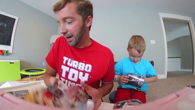 FATHER SON TOY OVERLOAD! / Star Wars Lightsaber & MORE! смотреть онлайн