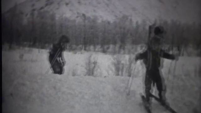 г.Кировск 1974г.23 км На лыжах Семейный архив смотреть онлайн