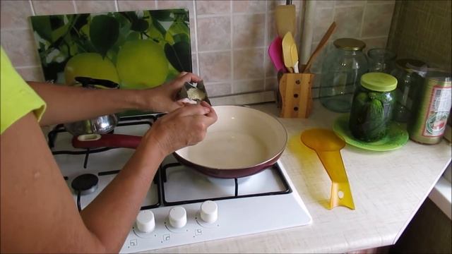 Быстрые малосольные огурцы к картошечке или закусочные огурчики. смотреть онлайн