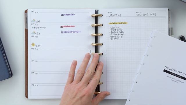 Cloth & Paper Inserts | First Impressions смотреть онлайн