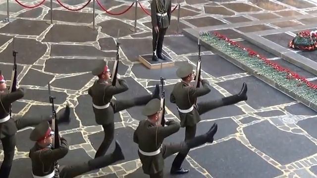 Смена караула на Мамаевом Кургане смотреть онлайн