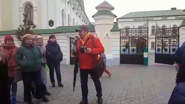 Как называлась церковь на месте которой сейчас стоит дом Татваленка ? Свадьба + экскурсия в Казани. смотреть онлайн