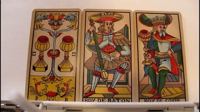 25. Reading Tarot de Marseille - visual technique (sample readings) смотреть онлайн