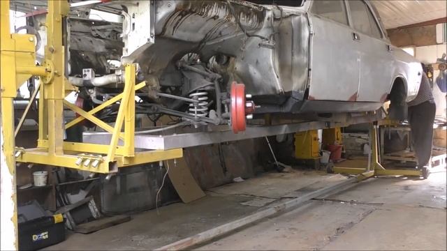 Переделываю подъёмник в переворачиватель кузова.