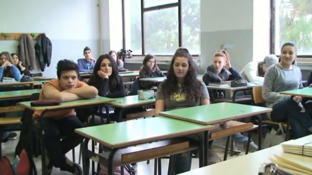 Anna Simoncini legge Walter Galli all' ITE Renato Serra di Cesena смотреть онлайн