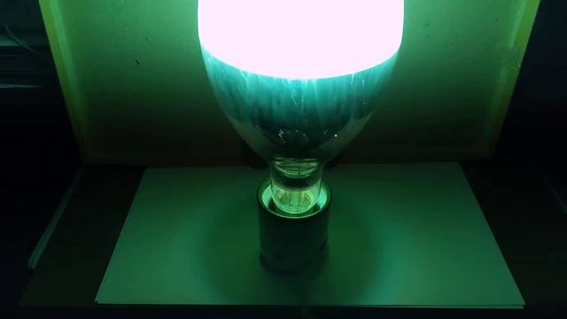 Старая лампа ДРЛф 400. Работа в режиме и выключение. смотреть онлайн