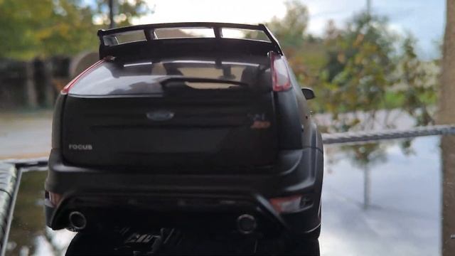 FORD FOCUS RS500 MINICHAMPS 1/18 смотреть онлайн