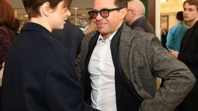 Актер бросил мать своих детей, на которой никогда не был женат смотреть онлайн