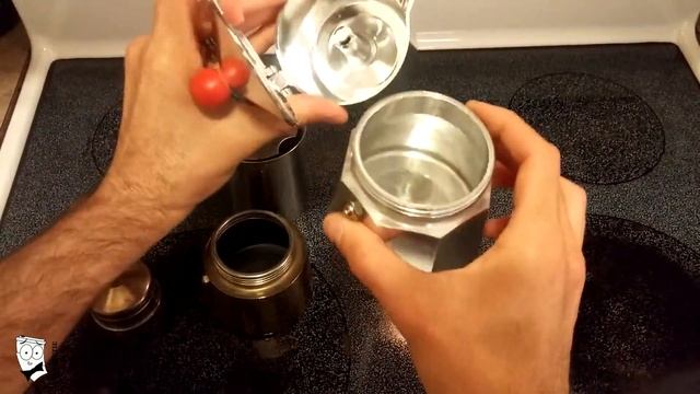 Unboxing and Review: Bialetti Moka Cafe Moka Pot 3-Cup Red смотреть онлайн