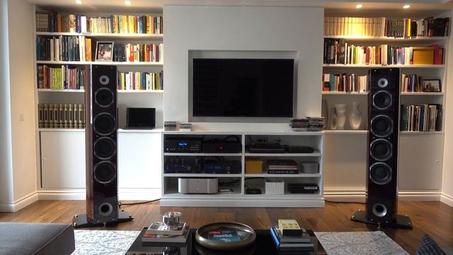 Triangle Magellan concerto SW2, Cary Audio SLP05 , Moon W8 , Cary Audio DMC 600SE смотреть онлайн