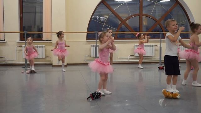 08. Broscodance Robot Bronislav смотреть онлайн